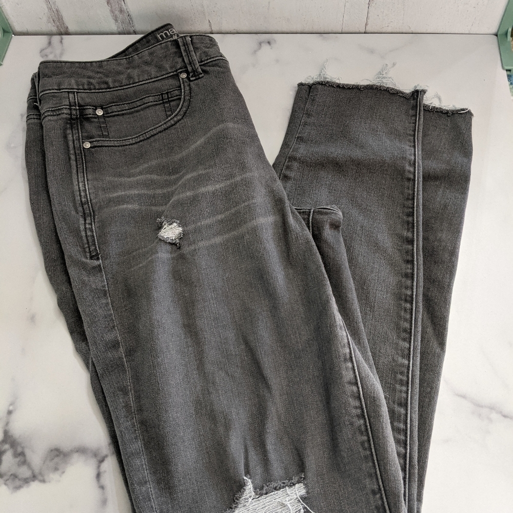 Maurices everflex skinny jeans